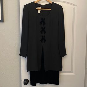 Vintage black dress with velvet bows